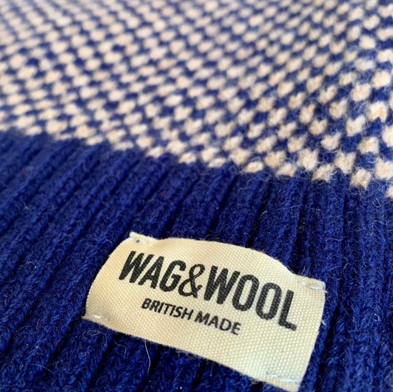 navy scarf label