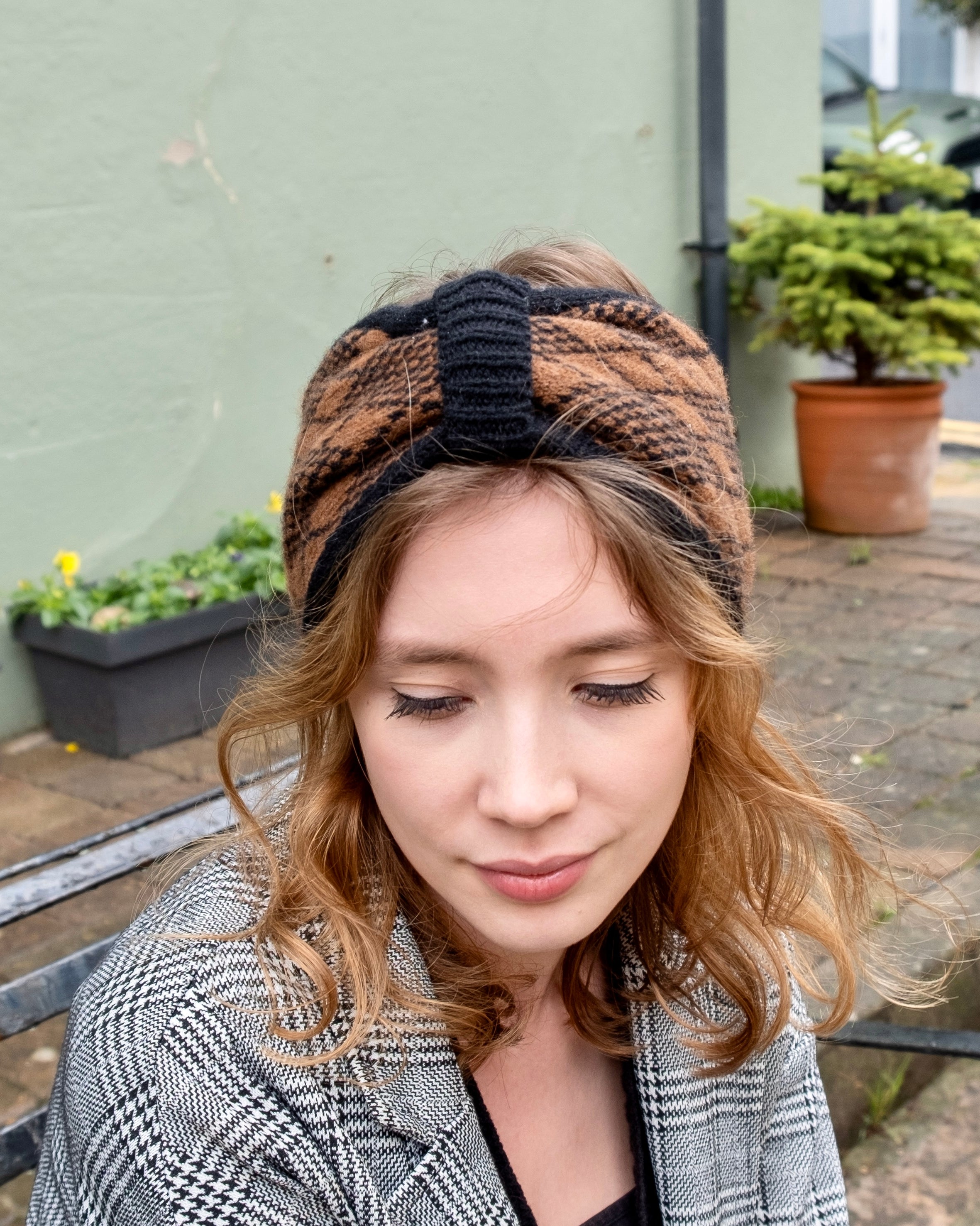 black and brown argyle knitted headband