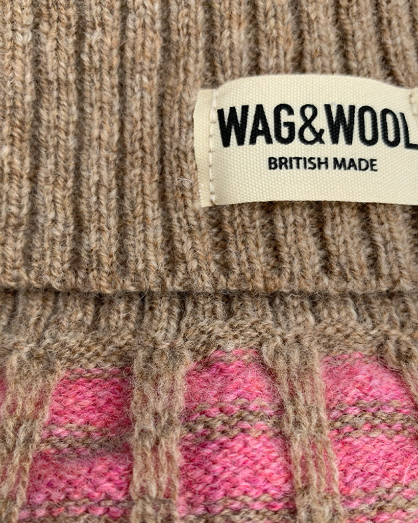 pink dog jumper label